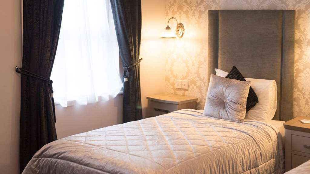Castle Arch Hotel Trim Δωμάτιο φωτογραφία